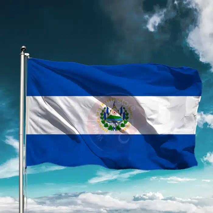 El Salvador Bayragi